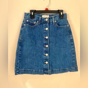 Gap 25R button down denim skirt